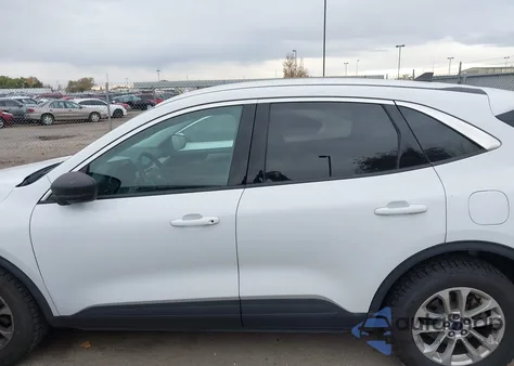 2022 Ford Escape Se z USA, uszkodzony, nr VIN 1FMCU9G64NUA62545